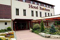 Hotel Bassiana Sárvár - 4 csillagos hotel Sárváron a Várkerületben Hotel Bassiana**** Sárvár - Akciós félpanziós Wellness hotel Sárváron a fürdő közelében - 