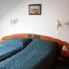 Szabad kétágyas szoba Cserkeszőlőn Aqua-Lux Hotelben Szabad kétágyas szoba Cserkeszőlőn Aqua-Lux Hotelben