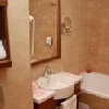 Fürdőszoba a Bristol szállodában - The Three Corners Hotel Bristol az Aréna Pláza közelében Budapesten